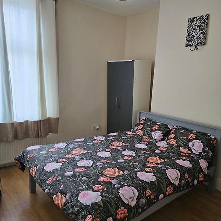 Linday Lodge Бирмингем Экстерьер фото